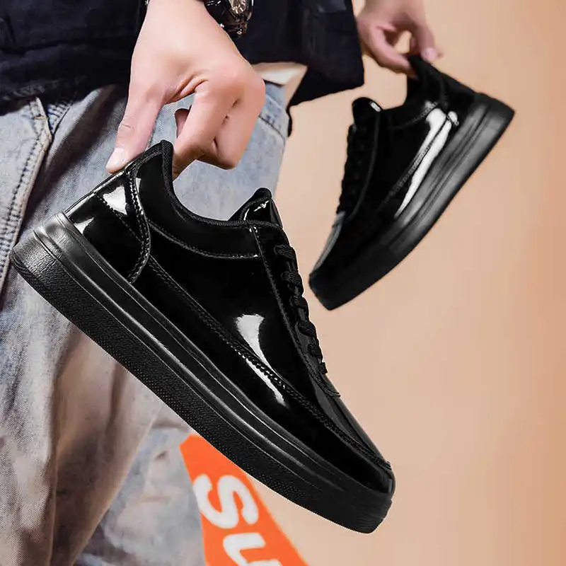 Luxury Lifestyle Shows - Sepatu Merek Basket Skateboard untuk Wanita